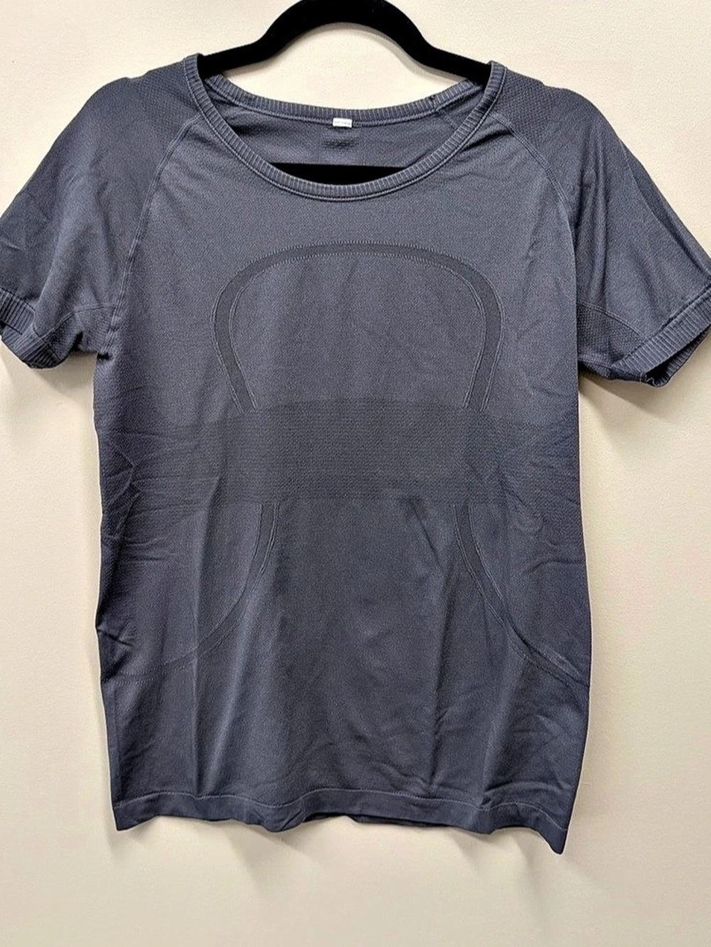 EUC, lululemon Swiftly Tech Short-Sleeve Shirt 2.0 Gray